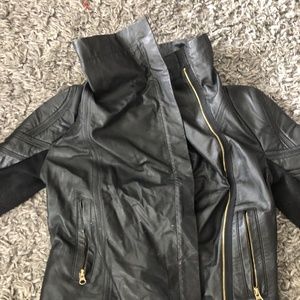 Leather jaxket